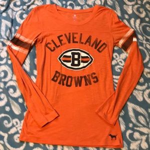 Women’s Cleveland Browns long sleeve.